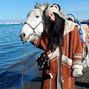 Coat ，new， never worn